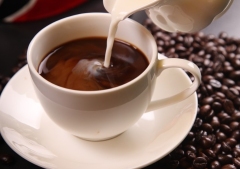 КОФЕ NESCAFE С МОЛОКОМ
